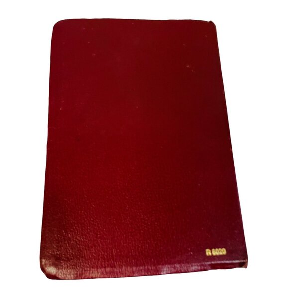 Vintage Burgundy Leather Bound Personalized BiBle With Gold Lettering Name of Pr - Picture 3 of 3